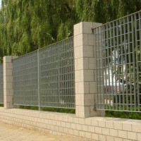 秦皇岛围栏钢格板报价，围栏钢格板定做花园围栏钢格板钢格栅加工